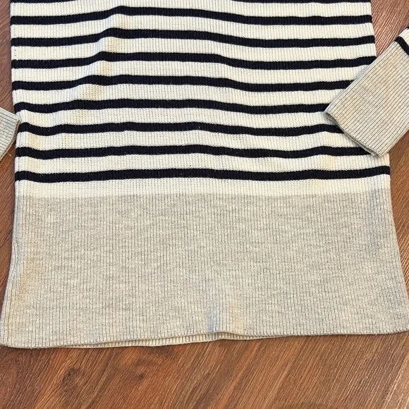 XS LOFT Sweater Bundle - Soft Knit Stripe & Cream Sweaters - Picture 9 of 10